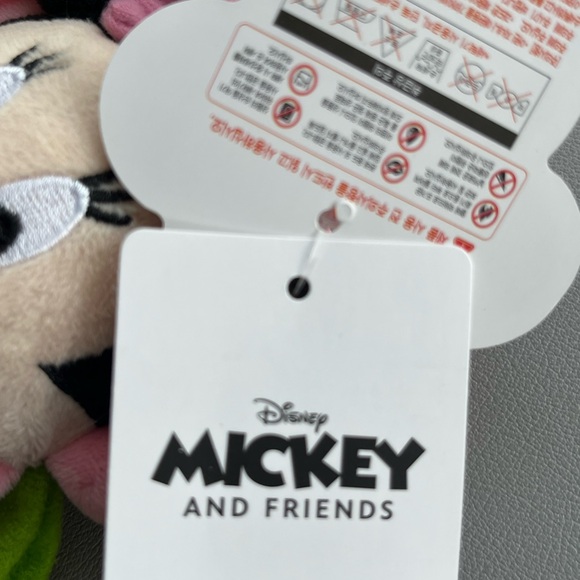 Disney Minnie Mouse Plush Flower Keychain - NWT - Picture 3 of 3
